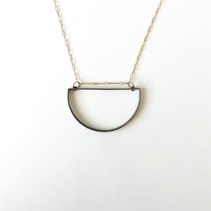 Minima - Half Moon Long - necklace