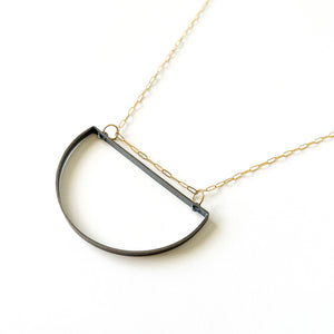 Minima - Half Moon Long - necklace